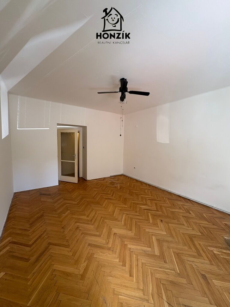 Prodej bytu 2+1 74 m² – pohled 3