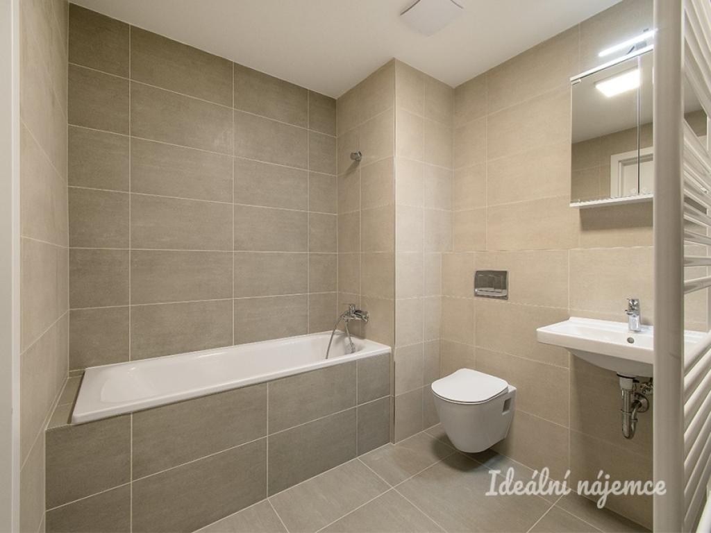 Pronájem bytu 4+kk 107 m2, Praha – náhled fotky 17