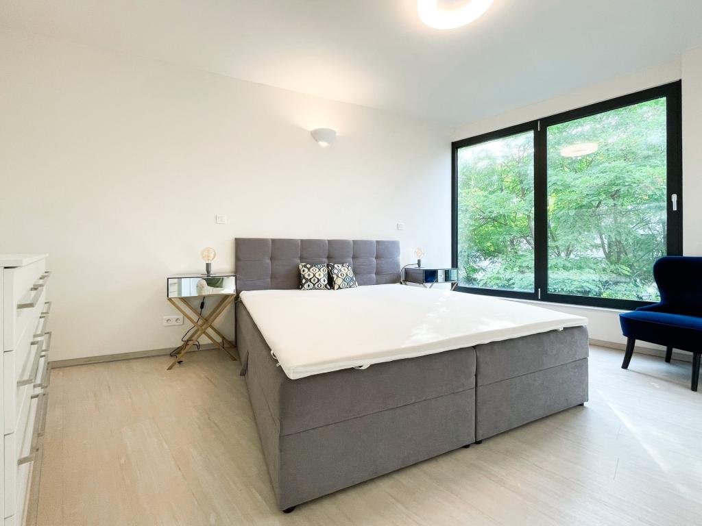 Pronájem bytu 2+kk 144 m2