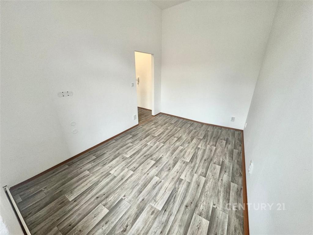 Pronájem bytu 1+kk 21 m2