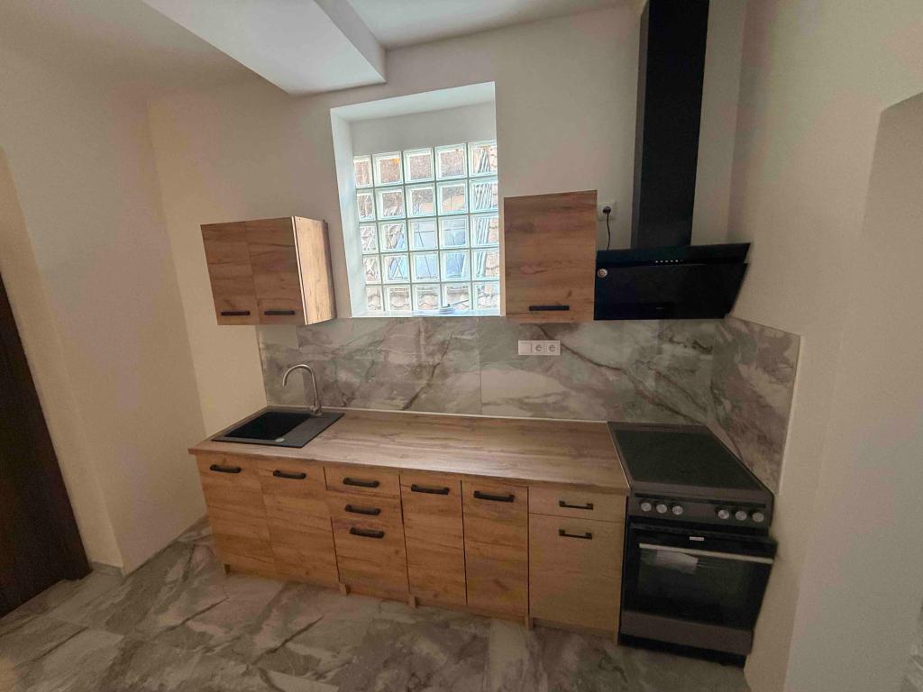 Pronájem bytu 3+1 80 m² - Ansicht 2
