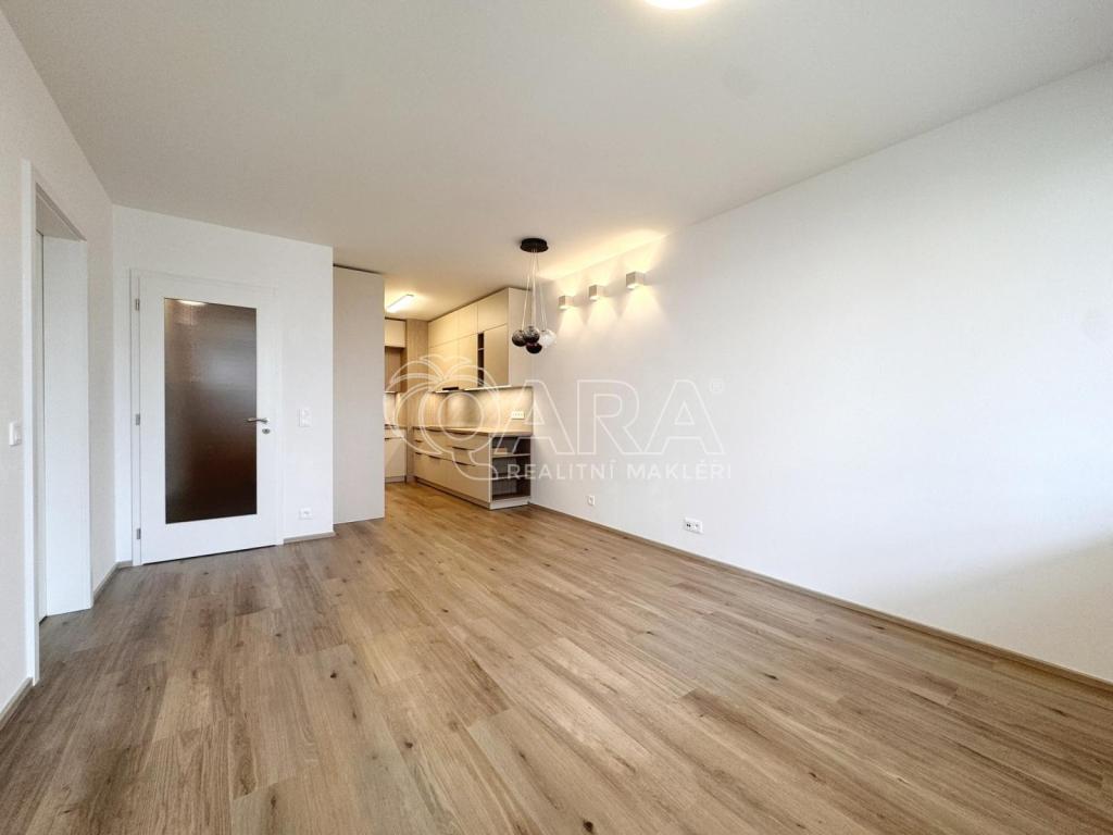 Pronájem bytu 2+kk 53 m2, Praha – náhled fotky 10