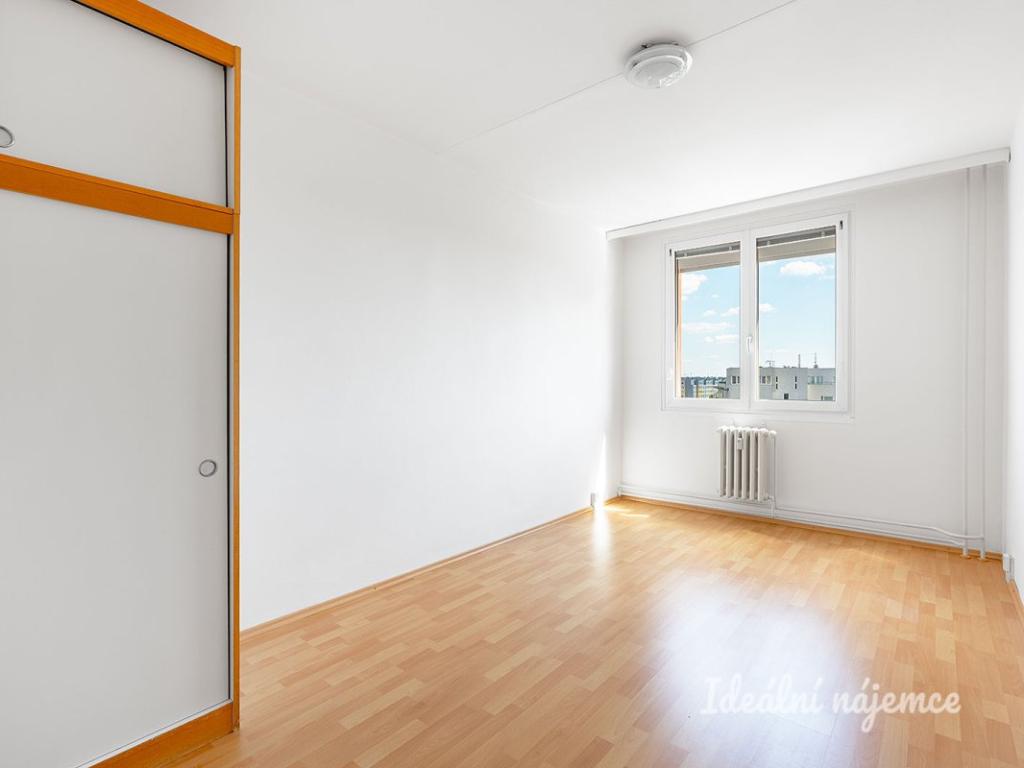 Pronájem bytu 2+kk 49 m² – pohled 2