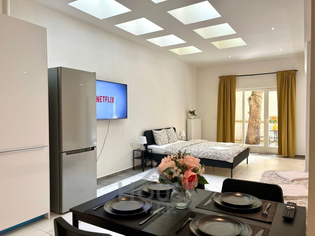 Prodej bytu 1+kk 45 m2, Praha – náhled fotky 12