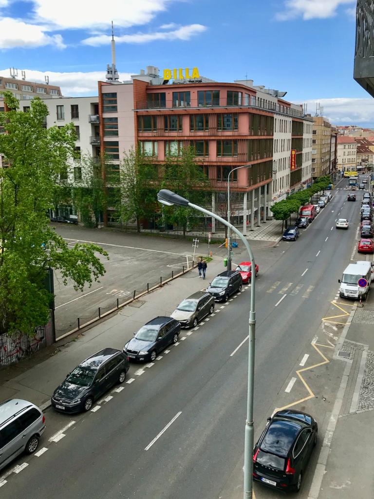 Pronájem bytu 2+kk 61 m2, Praha – náhled fotky 12