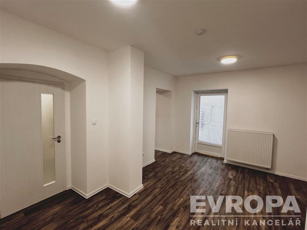 Pronájem bytu 1+kk 32 m2
