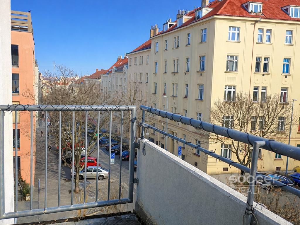 Pronájem bytu 1+kk 40 m2