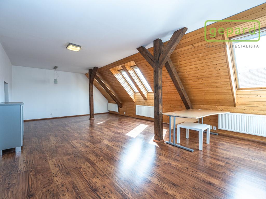 Pronájem bytu 2+kk 75 m2, Praha – náhled fotky 7