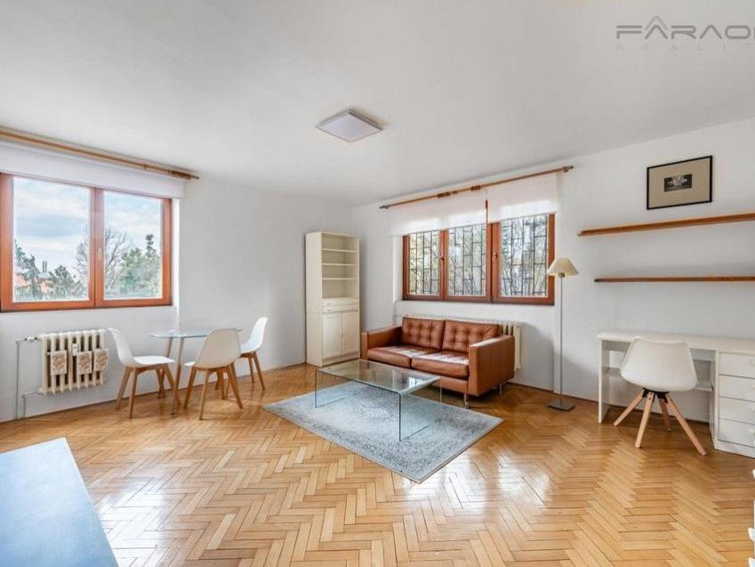 Pronájem bytu 1+1 40 m2