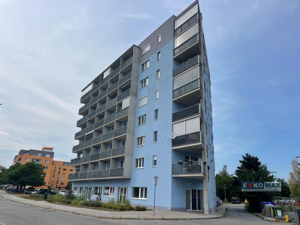 Pronájem bytu 1+kk 32 m2
