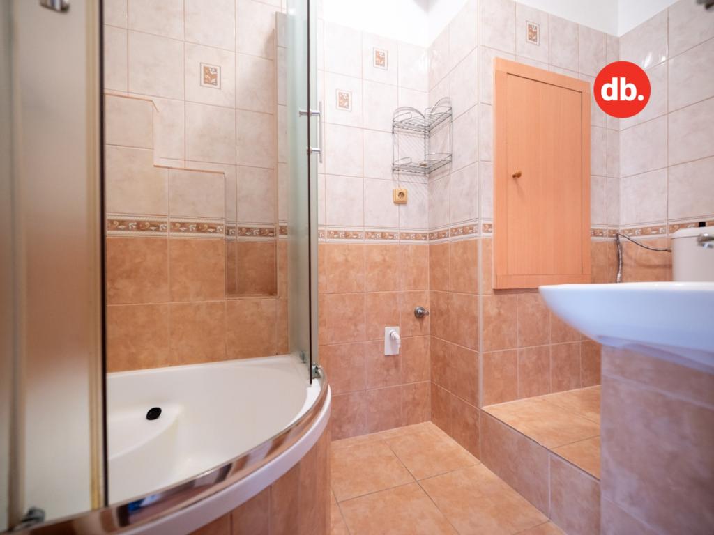 Pronájem bytu 3+1 72 m2, Nová Role – náhled fotky 8
