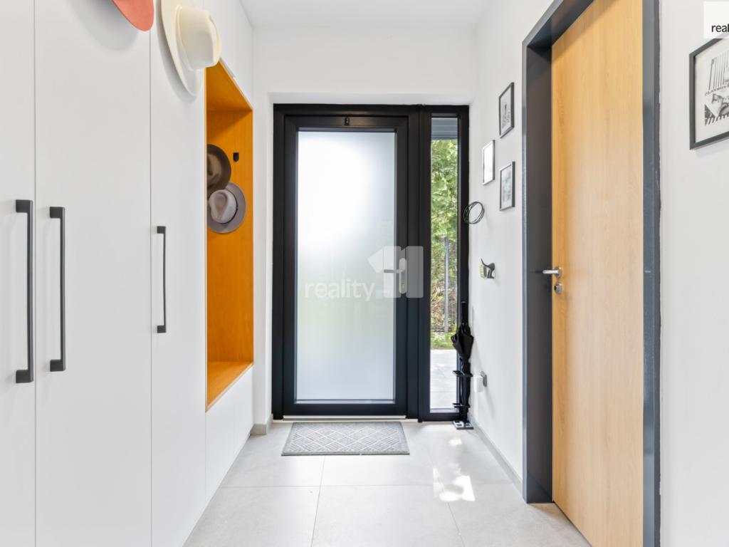 Pronájem bytu 3+kk 105 m2, Praha – náhled fotky 18