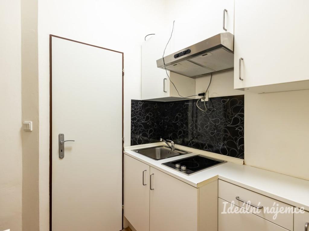 Pronájem bytu 1+kk 18 m2