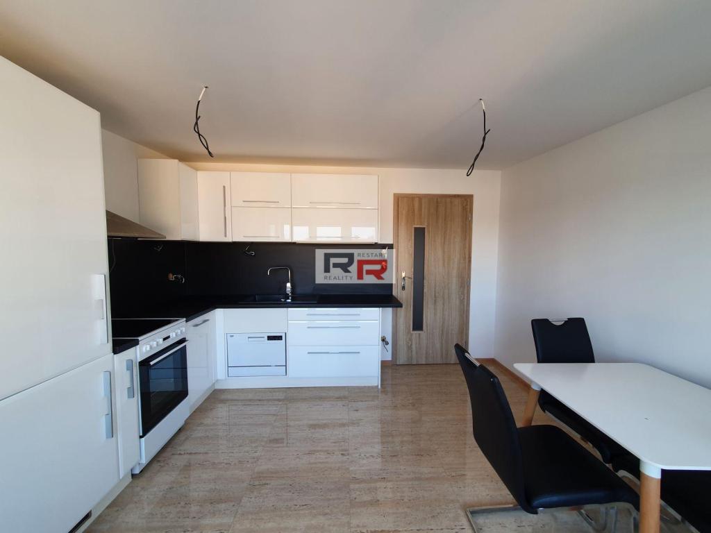 Pronájem bytu 2+1 74 m2