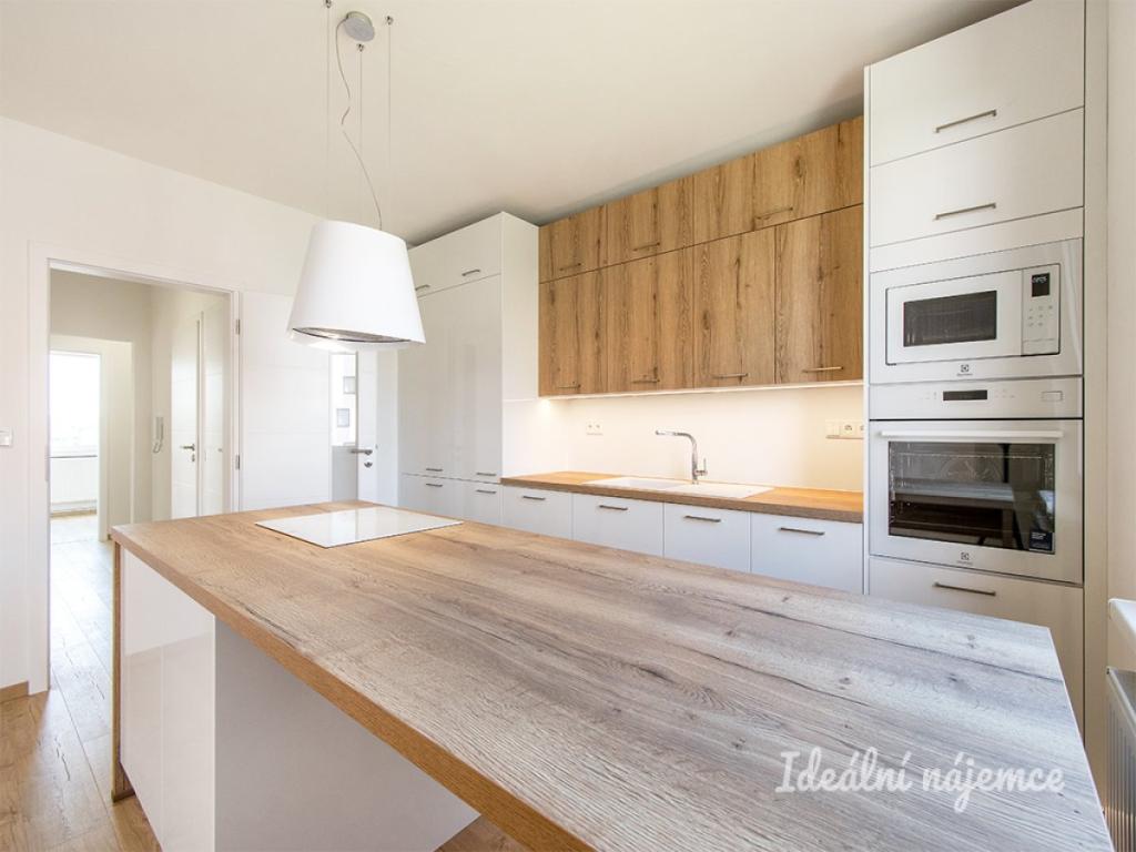 Pronájem bytu 4+kk 74 m2
