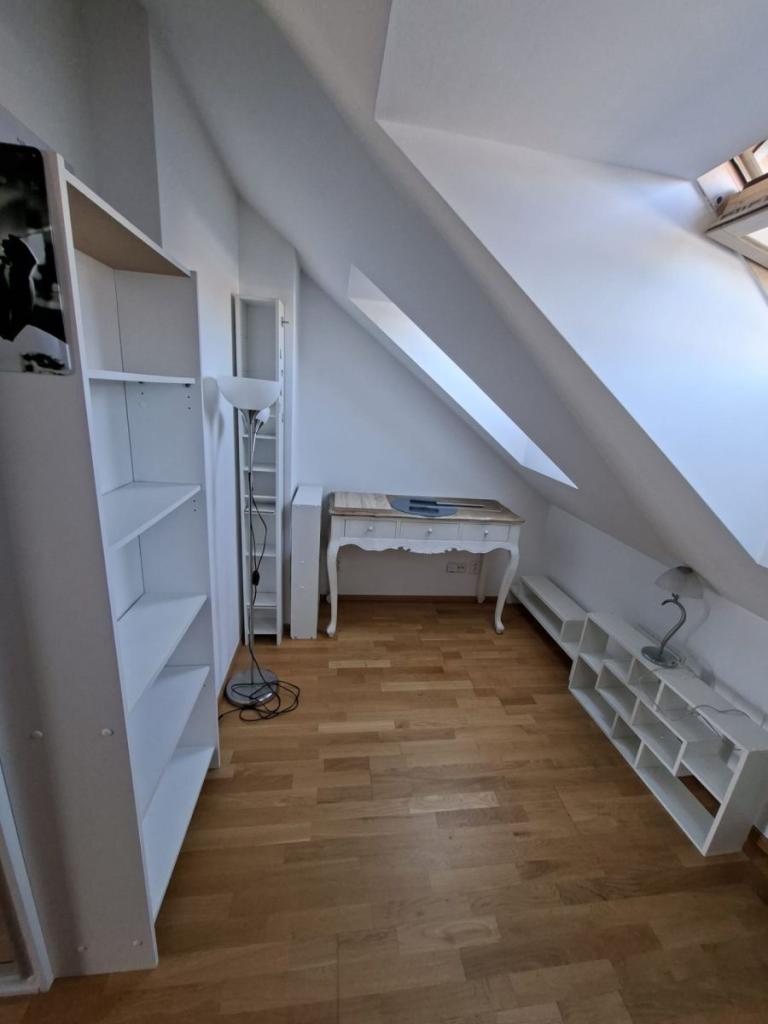 Prodej bytu 2+kk 74 m2, Praha – náhled fotky 12