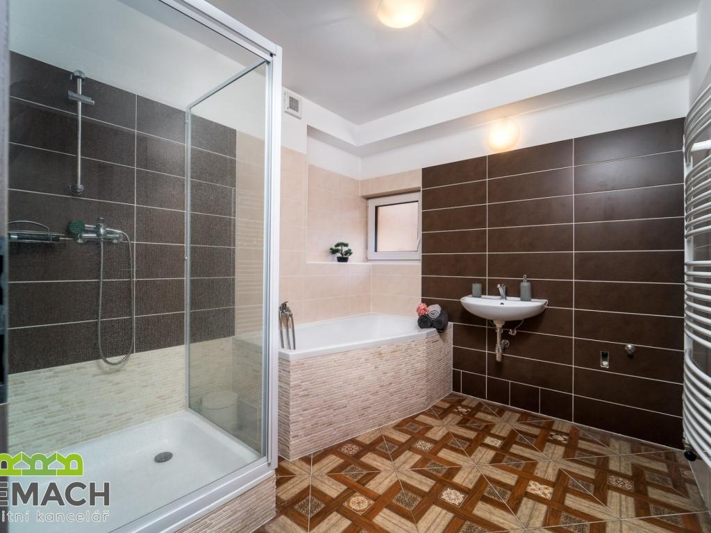 Pronájem bytu 2+kk 144 m2