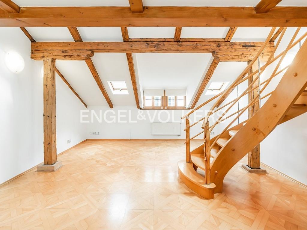 Pronájem bytu 4+kk 221 m2, Praha – náhled fotky 6