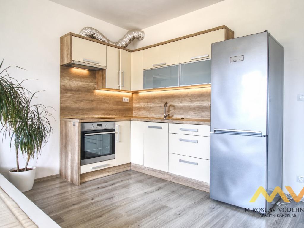 Pronájem bytu 1+kk 38 m2