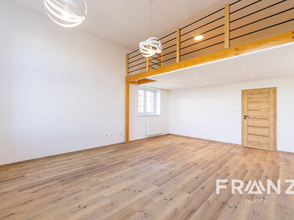 Pronájem bytu 2+kk 60 m2