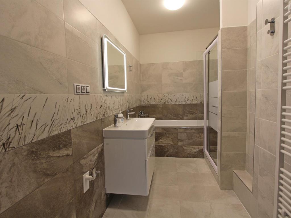 Pronájem bytu 4+kk 112 m2