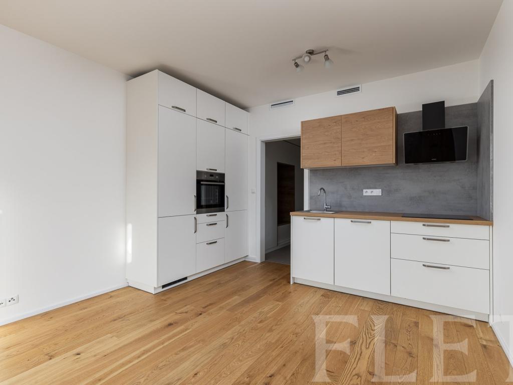 Pronájem bytu 1+kk 27 m2
