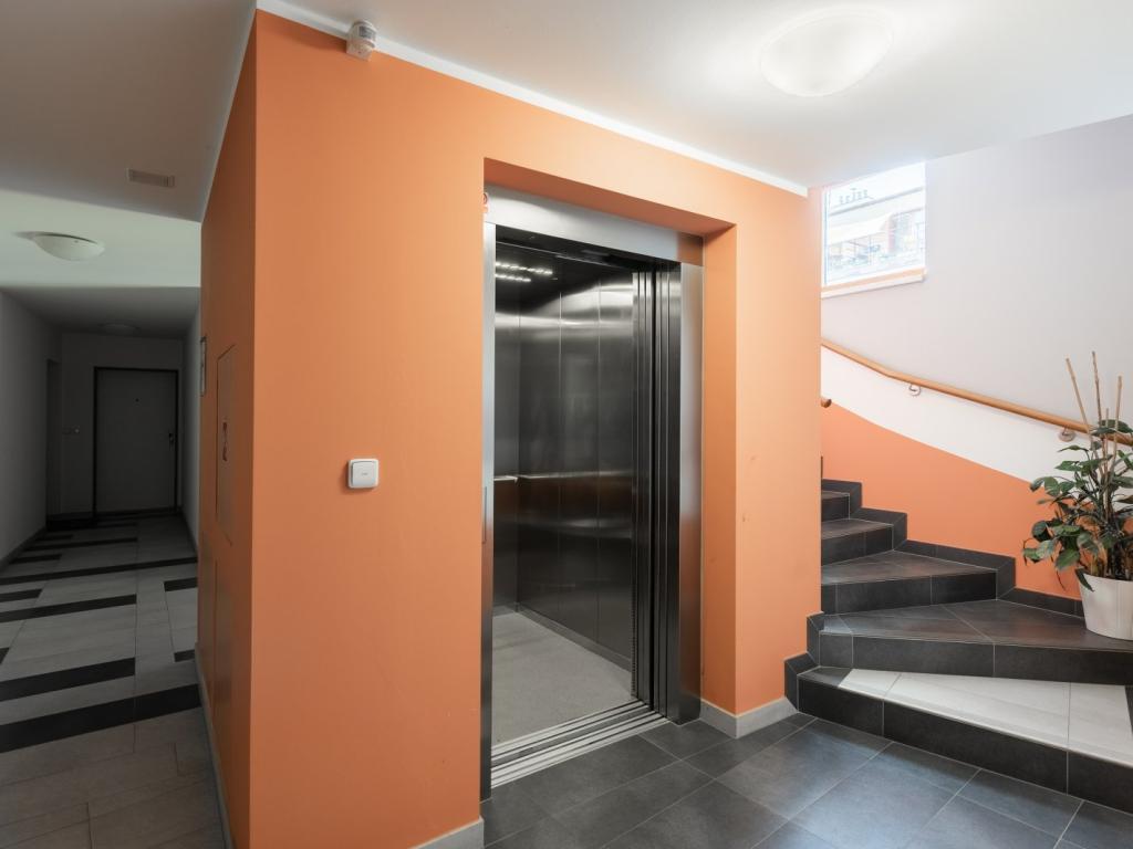 Prodej bytu 2+kk 54 m2, Praha – náhled fotky 14