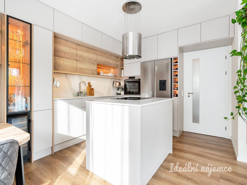 Pronájem bytu 3+kk 70 m2