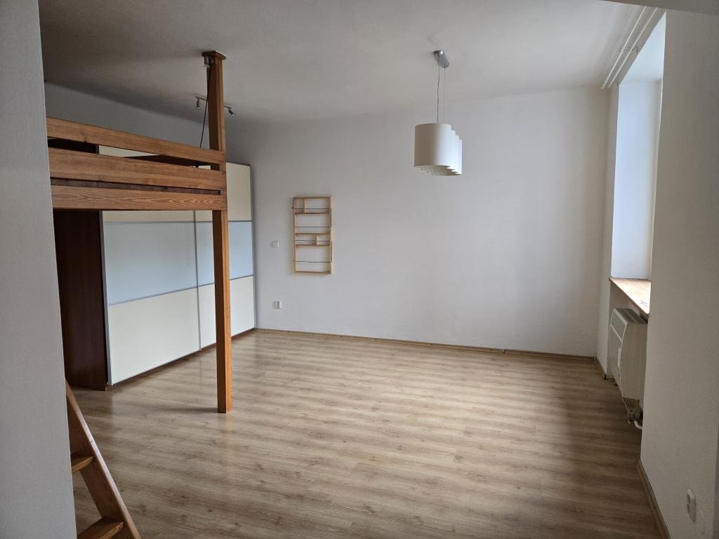 Pronájem bytu 1+1 41 m2