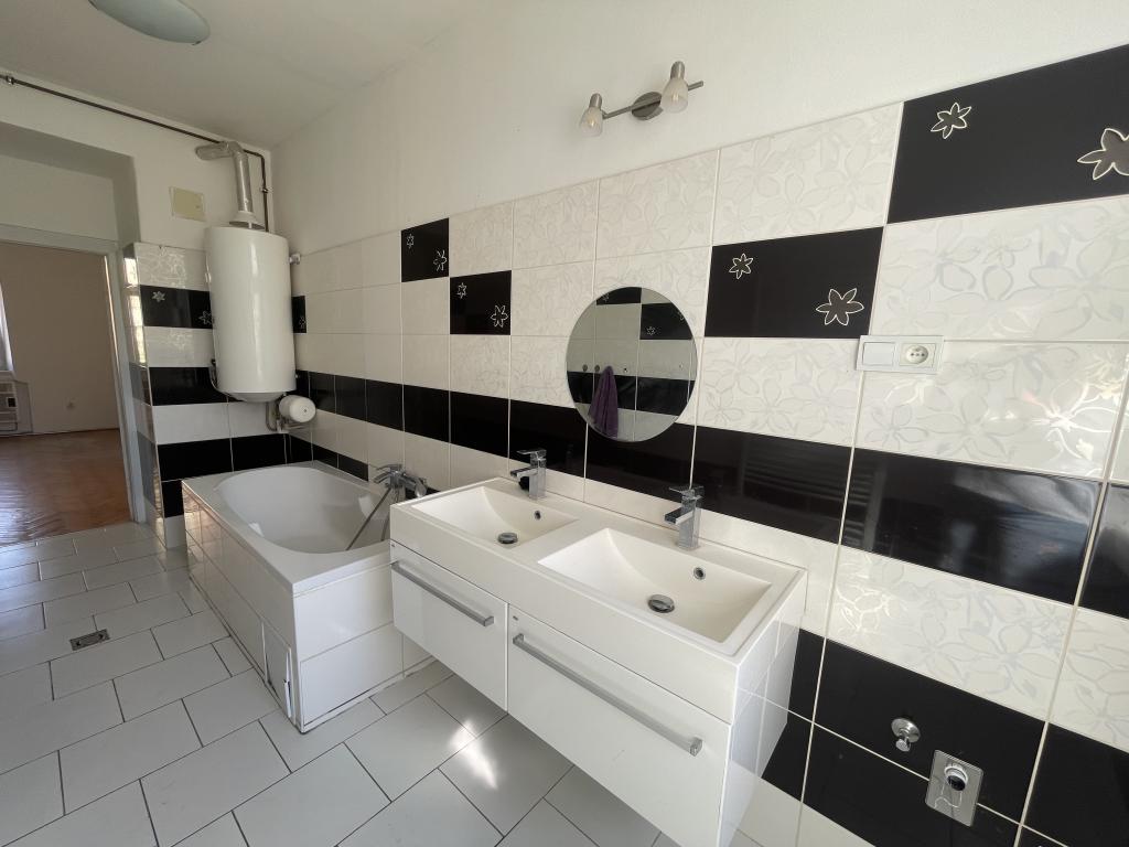 Pronájem bytu 2+1 75 m2