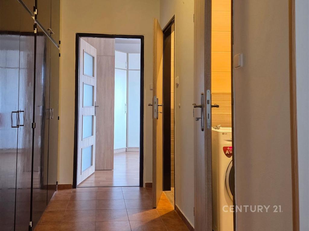 Pronájem bytu 2+1 52 m2, Praha – náhled fotky 9