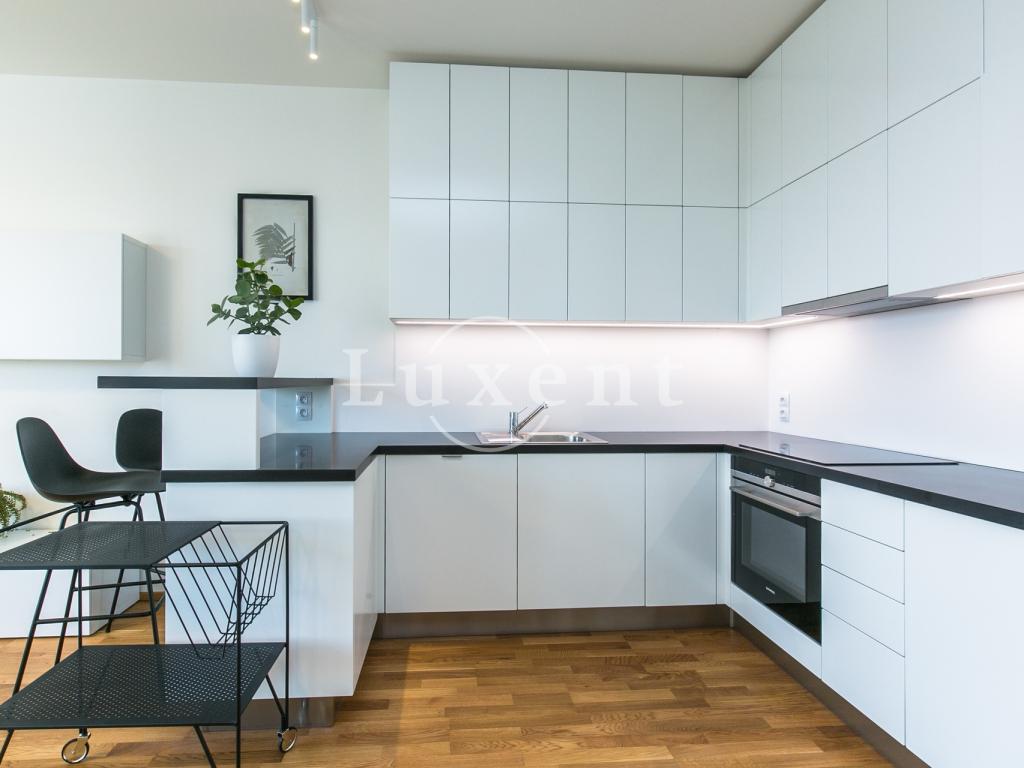 Pronájem bytu 2+kk 58 m2, Praha – náhled fotky 6