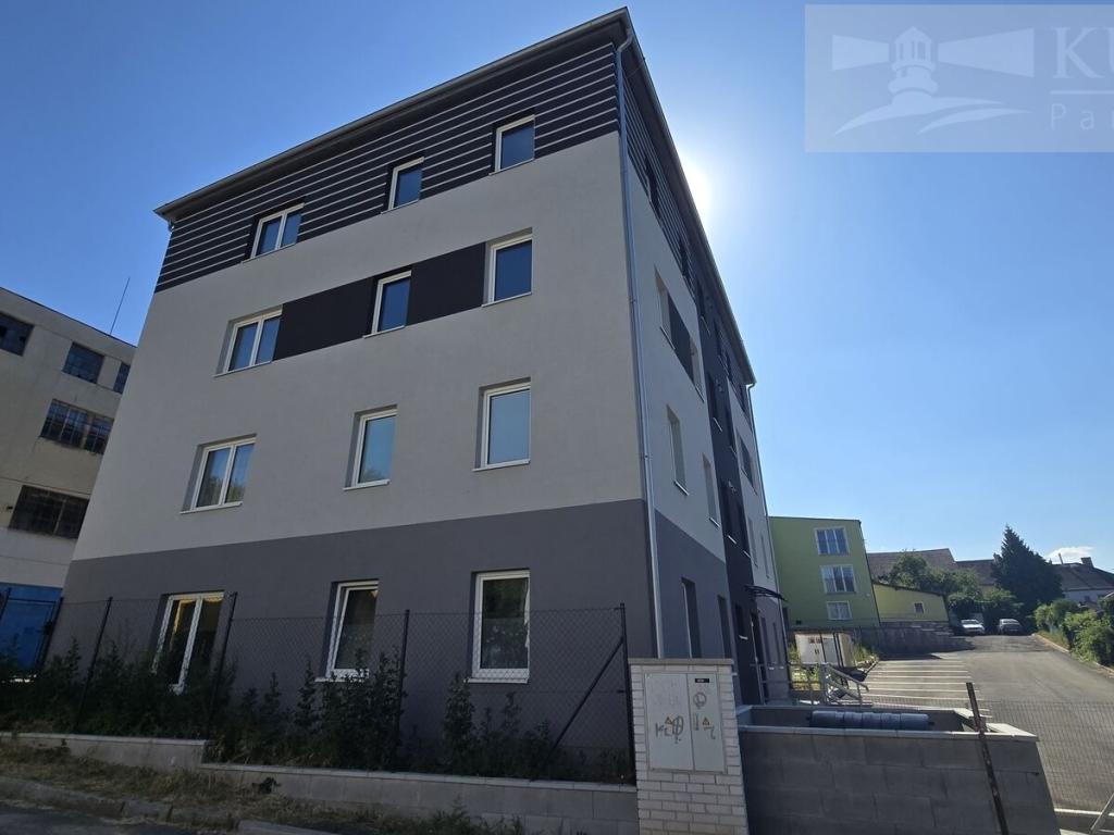 Pronájem bytu 2+kk 40 m2