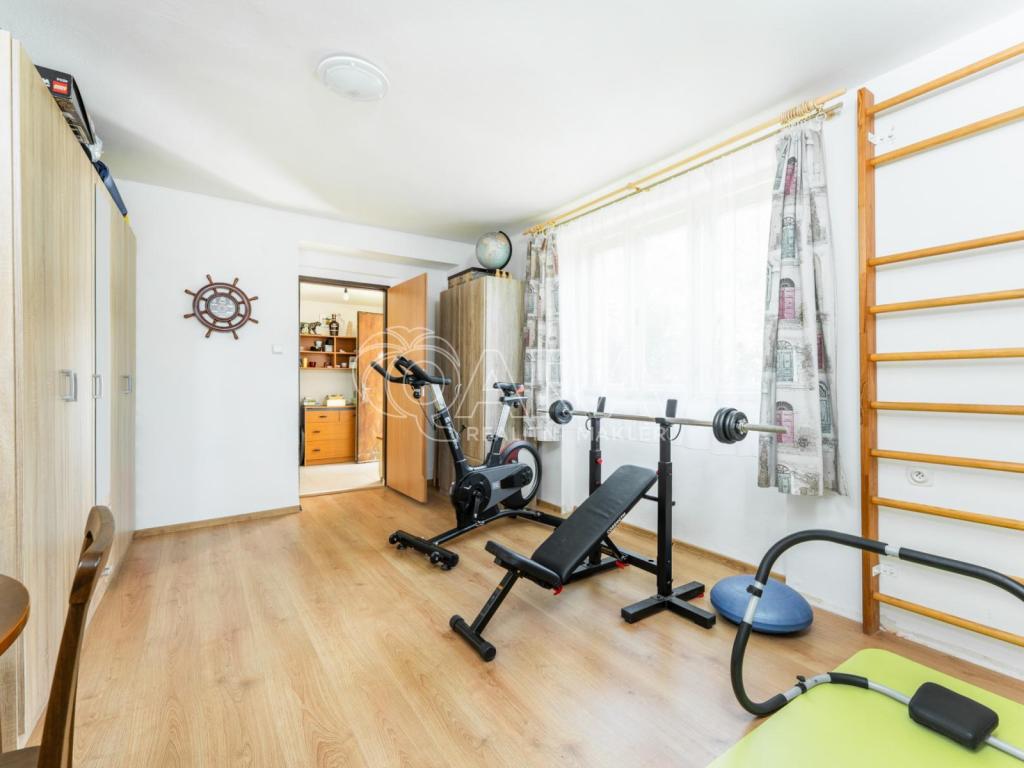 Prodej domu 180 m2, Velký Chlumec – náhled fotky 35