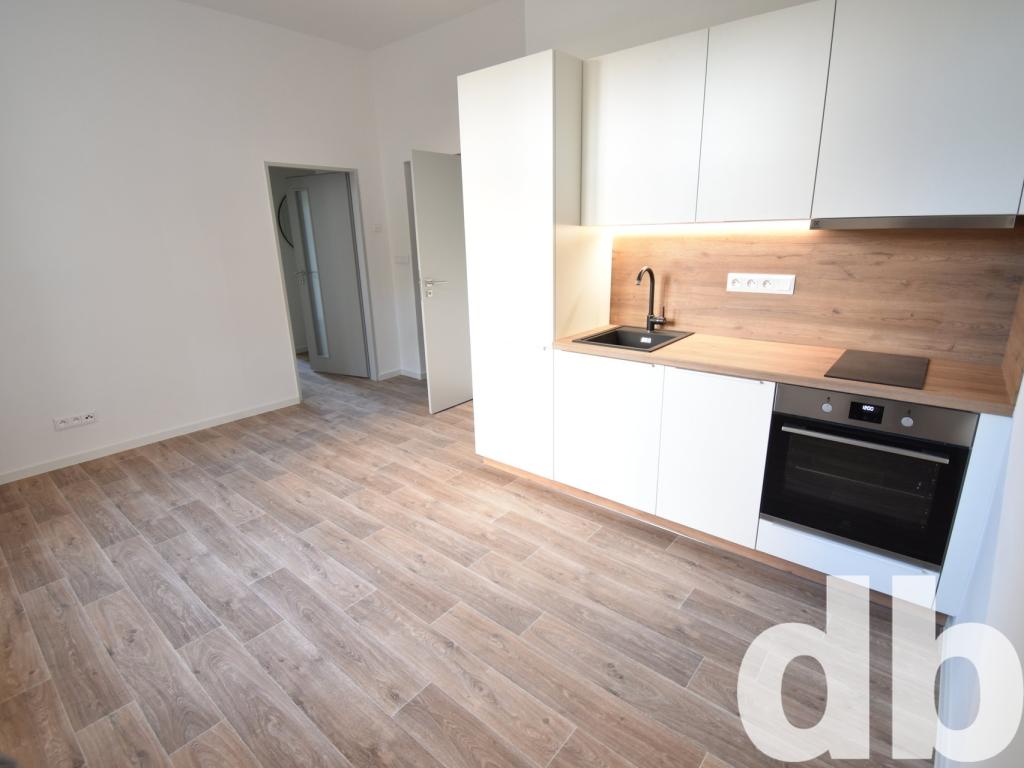 Pronájem 3+kk, Karlovy Vary - Táborská, 14200 Kč,