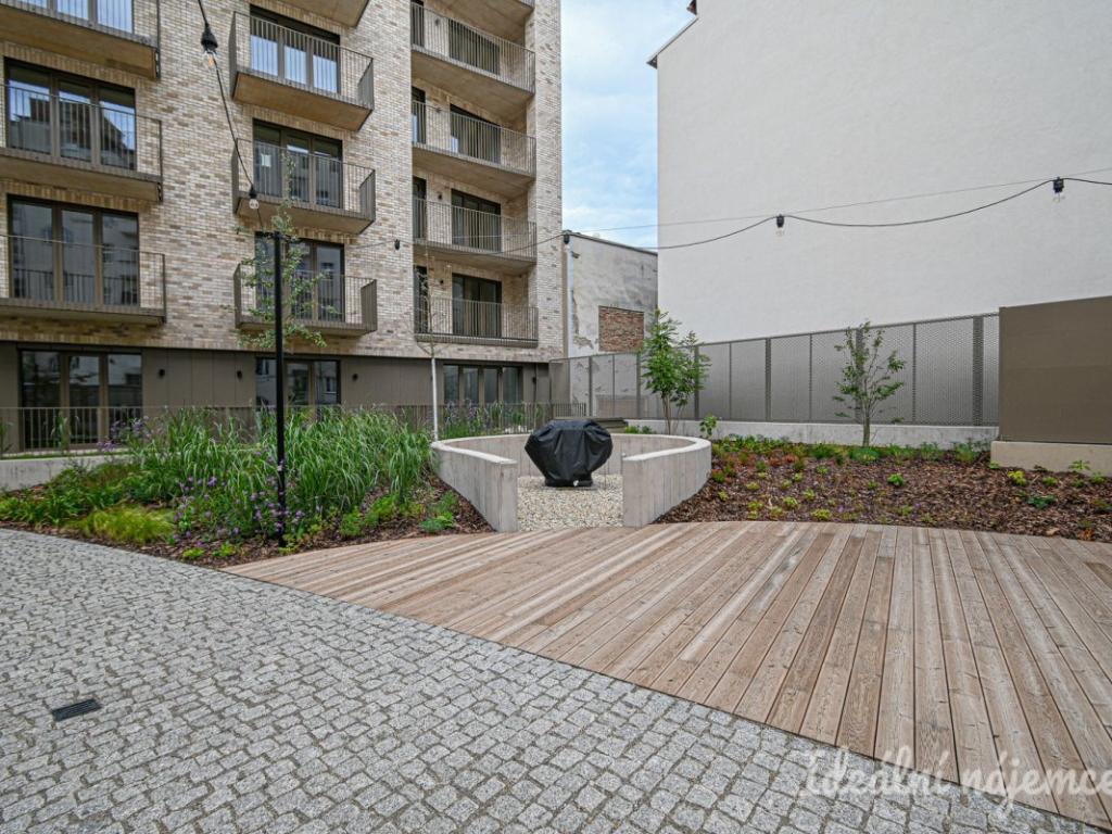 Pronájem bytu 1+kk 34 m2