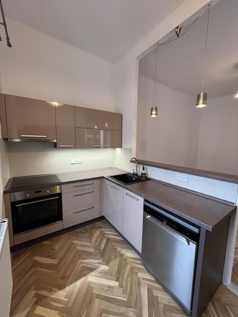 Pronájem bytu 3+kk 95 m2