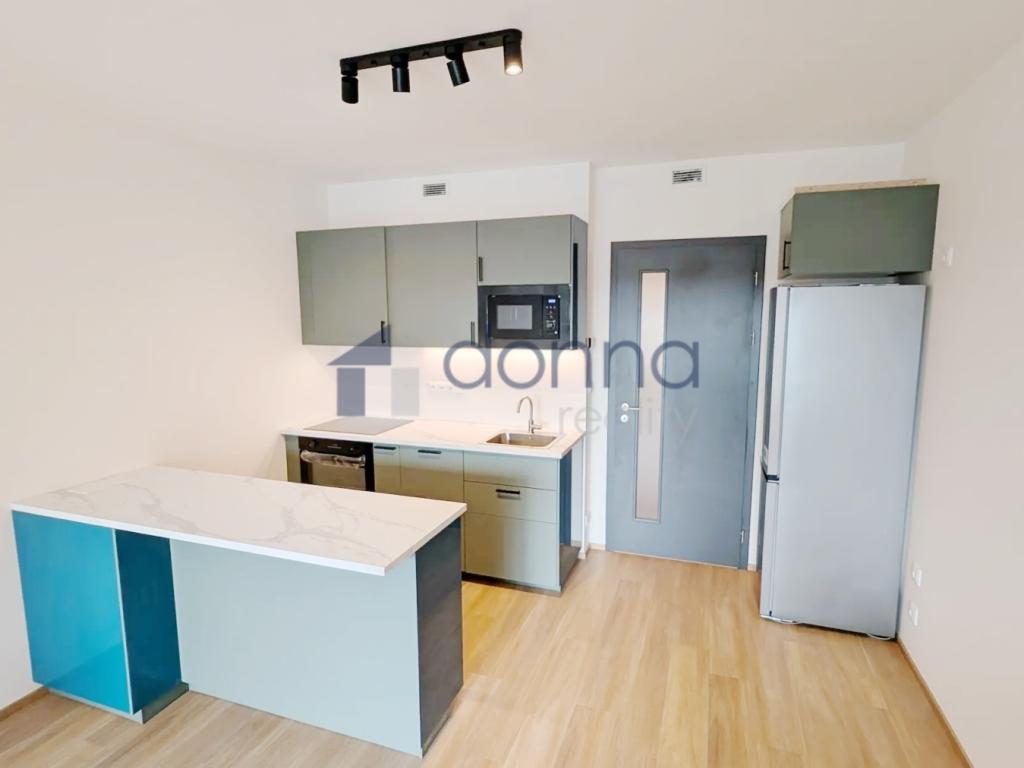 Pronájem bytu 1+kk 35 m2