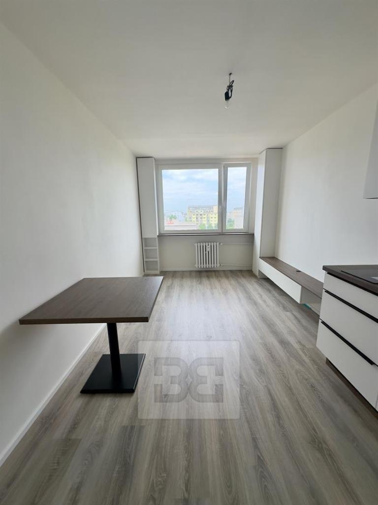 Pronájem bytu 1+kk 23 m2