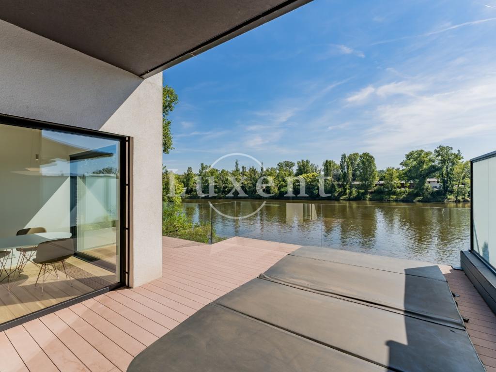 Pronájem bytu 3+kk 145 m2, Praha – náhled fotky 18
