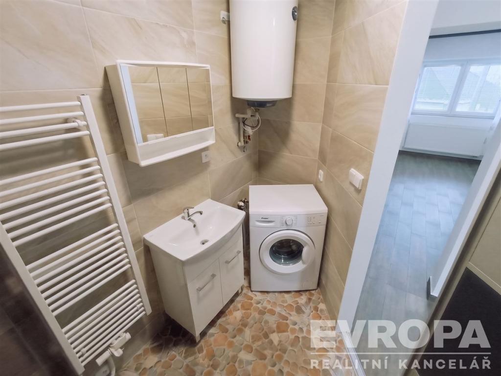 Pronájem bytu 1+1 30 m2