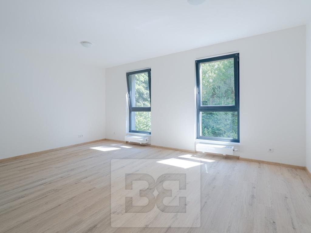 Pronájem bytu 1+kk 37 m2