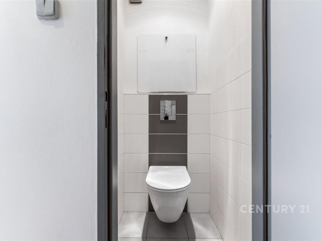 Pronájem bytu 2+kk 56 m2, Praha – náhled fotky 15