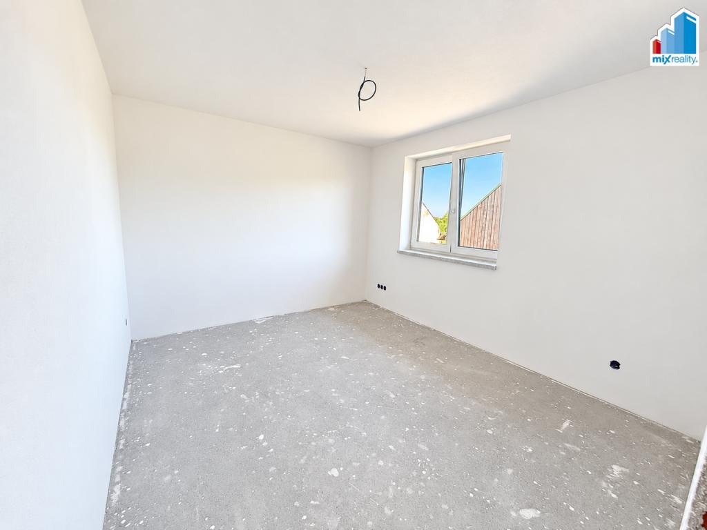 Pronájem bytu 3+kk 75 m2, Mrákov – náhled fotky 17