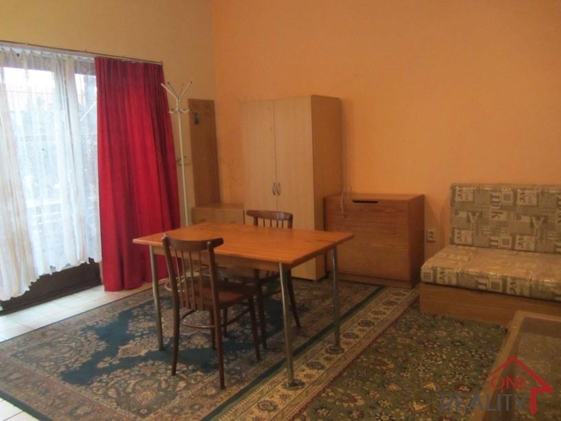 Pronájem bytu 1+kk 35 m2