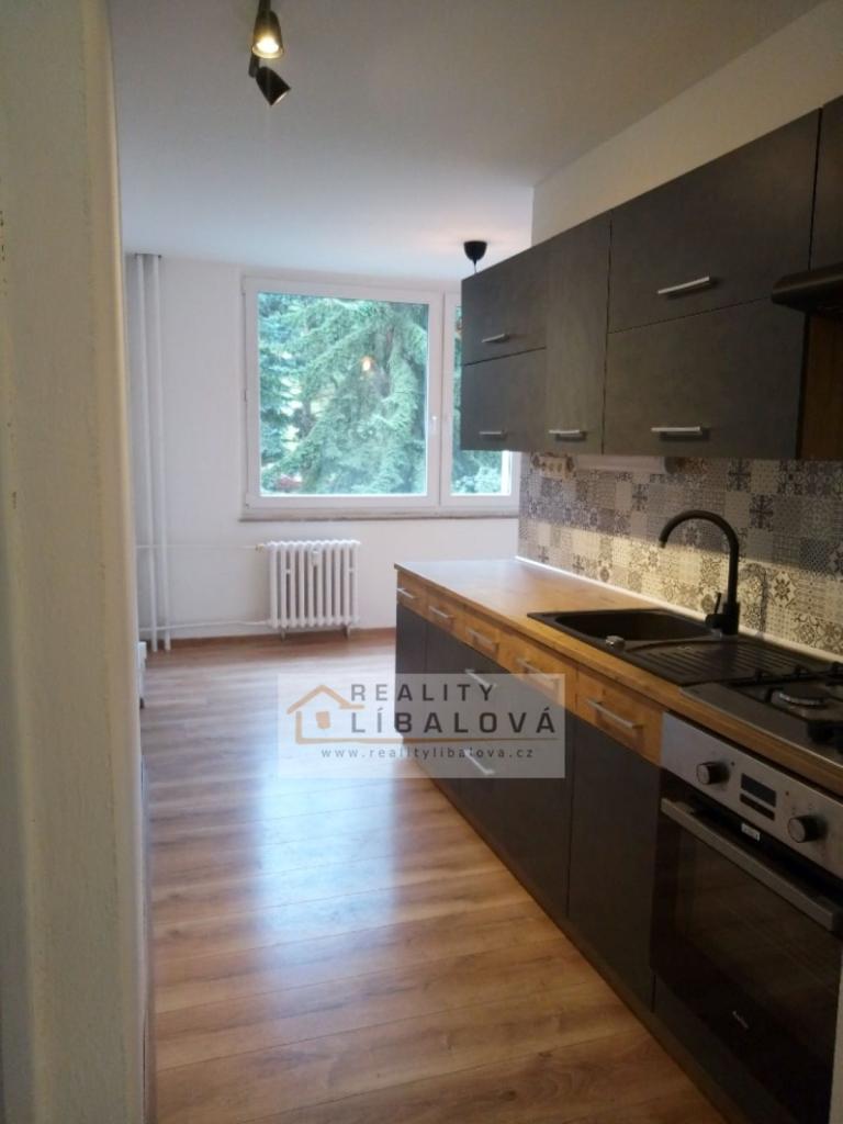 Pronájem 2+1, Ústí nad Labem - Tolstého, 10500 Kč,