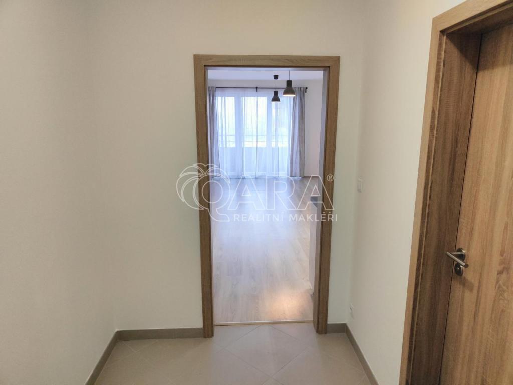 Prodej bytu 1+kk 38 m2, Praha – náhled fotky 8