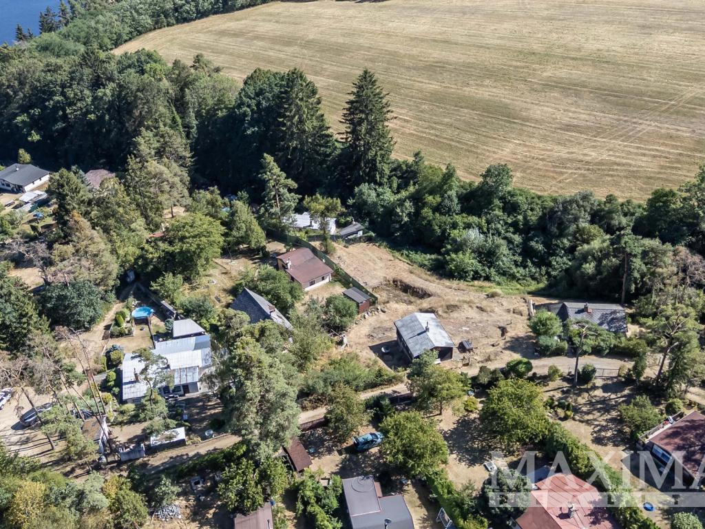 Prodej pozemku 1403 m2, Kamýk nad Vltavou – náhled fotky 9