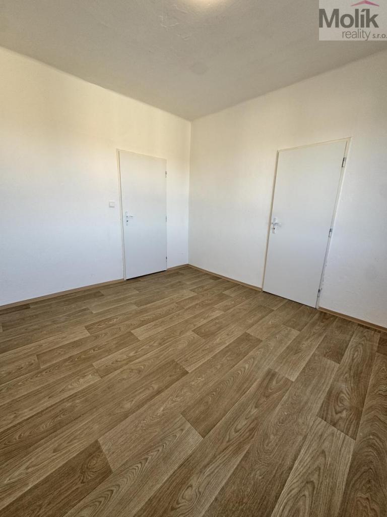 Pronájem bytu 2+1 54 m2