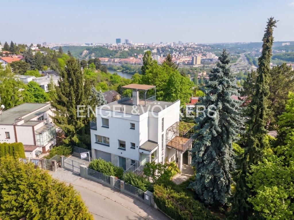 Prodej domu 318 m2